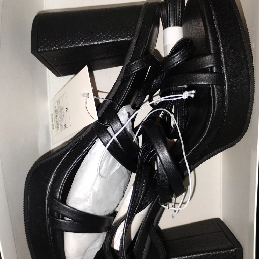 a new day Black Platform Sandals - Picture 1 of 2
